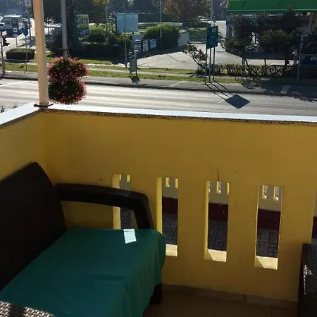 Corner 5 *
