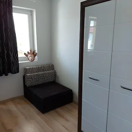Corner 5 *